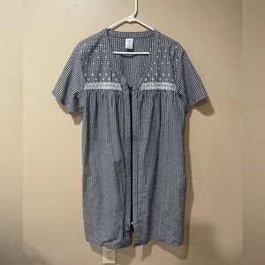 Croft & Barrow Black/White Gingham full zip nightgown with pockets ~ Size XL